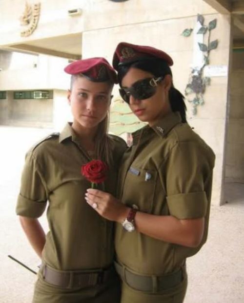 İsrail Ordusunun Kadın Askerleri: 20 Fotoğraf - Haberself 